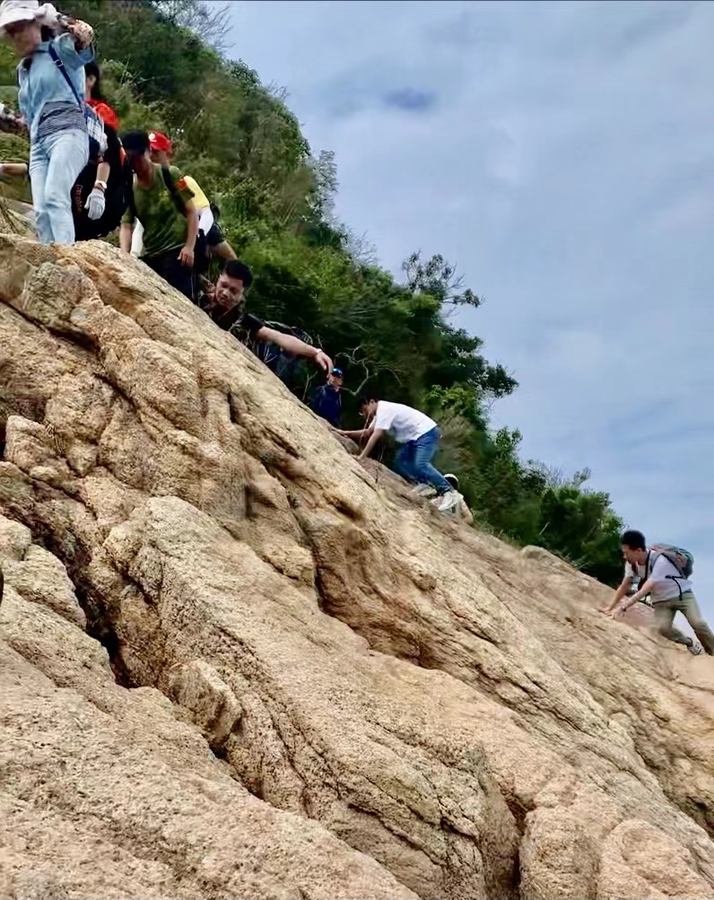 “揚帆起航 共創輝煌” —— 中海(hǎi)資本2021年(nián)度團建圓滿舉行 “揚帆起航 共創輝煌” —— 中海(hǎi)資本2021年(nián)度團建圓滿舉行