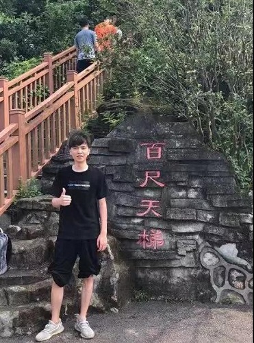 挑戰自(zì)我,攜手并進--記中海(hǎi)資本塘朗山團建 挑戰自(zì)我,攜手并進--記中海(hǎi)資本塘朗山團建